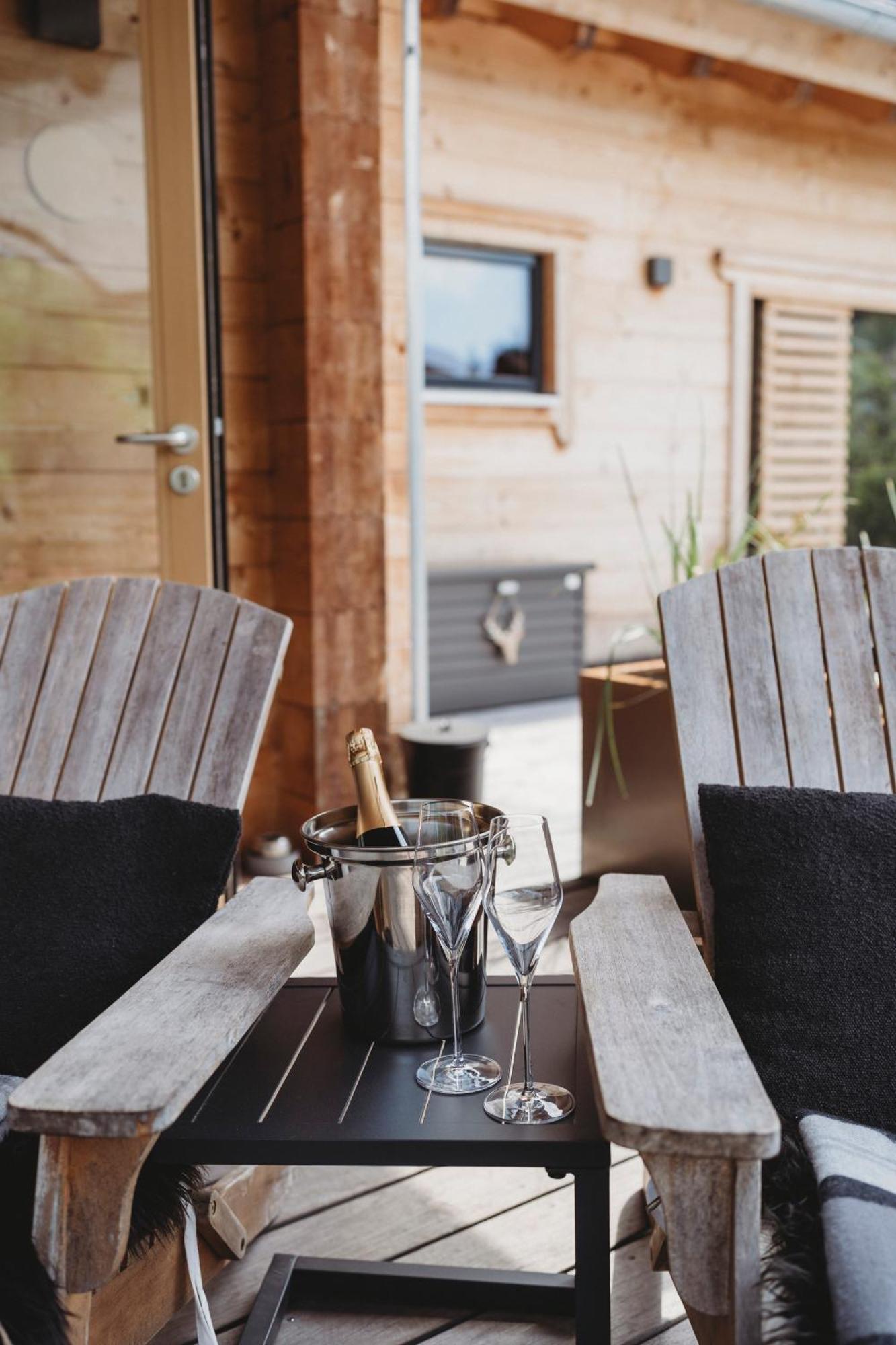 Lieblingsort - Schwarzwald Chalet Lodges Neuenweg מראה חיצוני תמונה